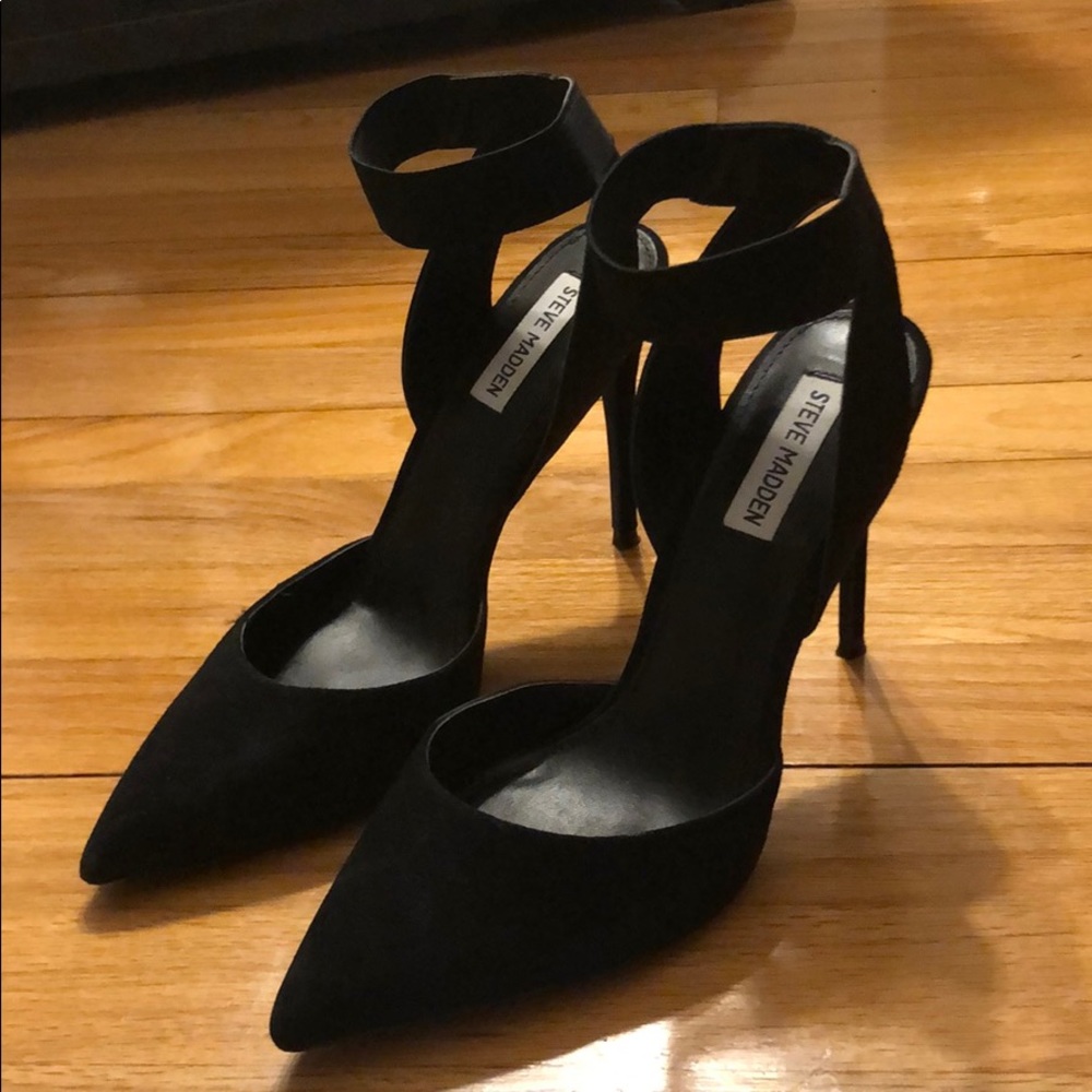 Steve Madden Black Suede Heels